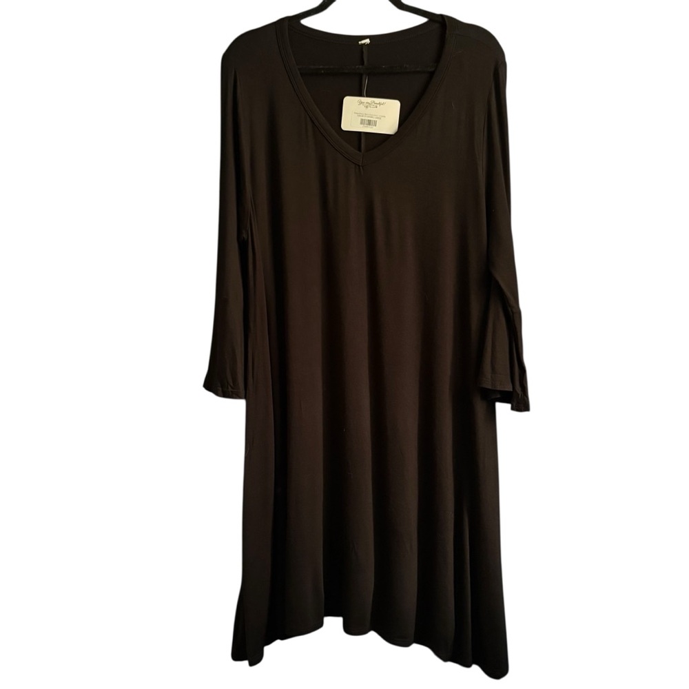 Chic Black V-Neck Dress